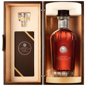 Diplomático Chancellor Rum 43% Vol. 700ml