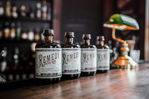 41,5% 700ml Spiced Rum jetzt Remedy kaufen